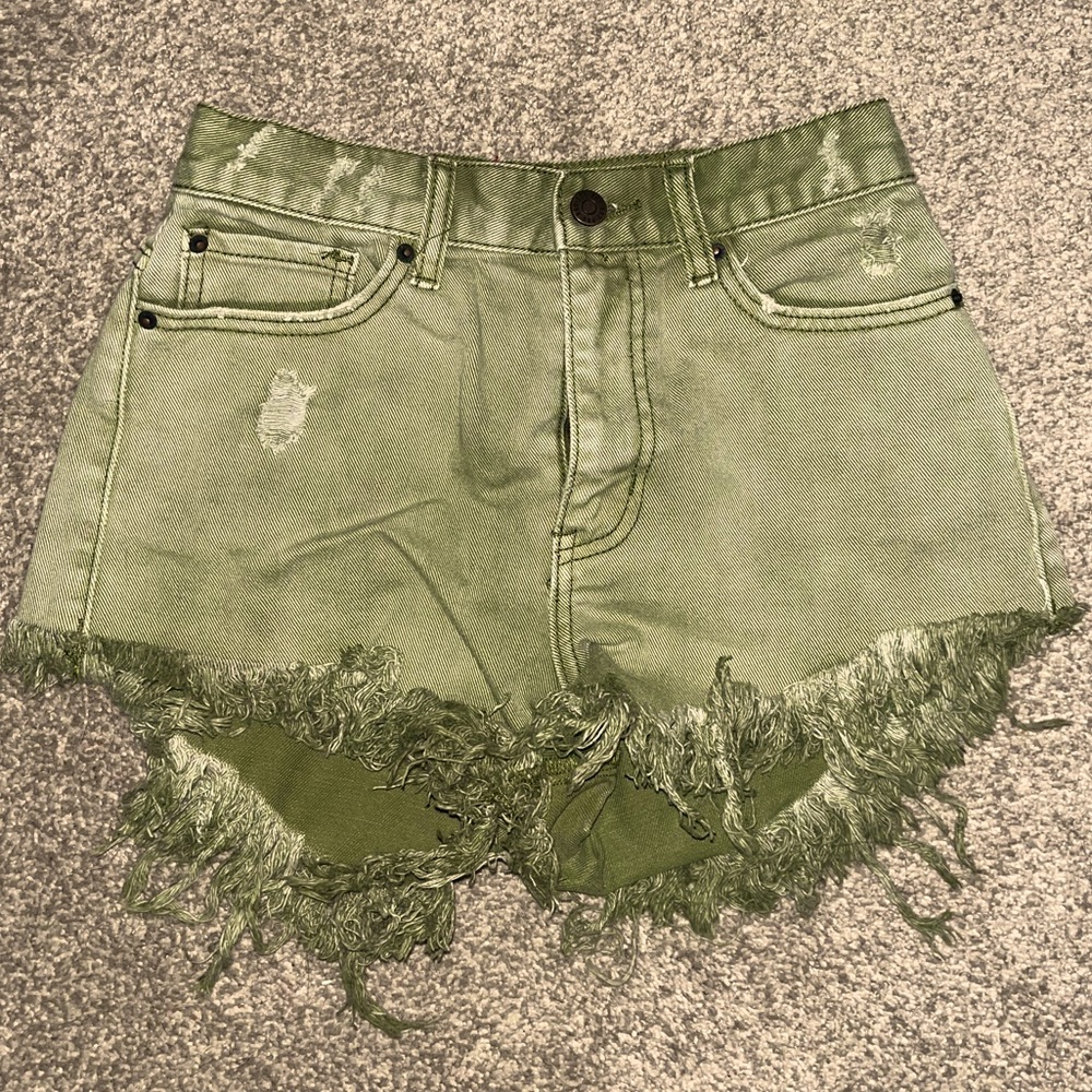 Never worn size 25 shorts